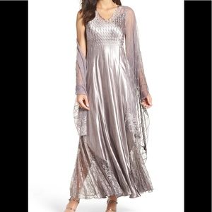 Komarov Charmeuse Maxi Dress. One of a kind ‼️🙌